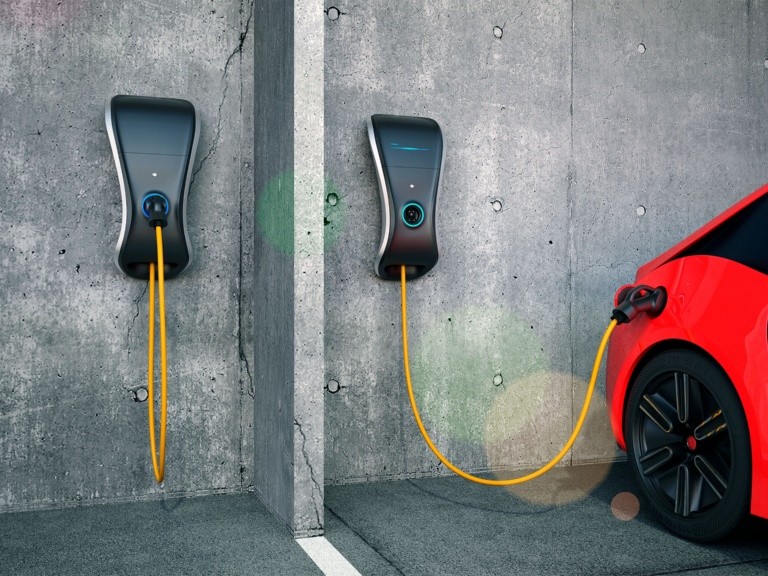 汽車充電樁的生態(tài)益處與市場價值正好滿足低碳出行