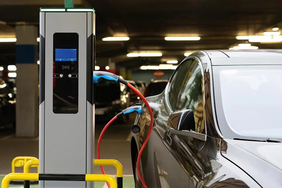 電動(dòng)汽車充電樁家庭與公共需求分析